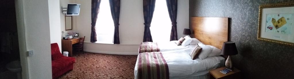 The Three Tuns Hotel Wetherspoon Thirsk Zimmer foto