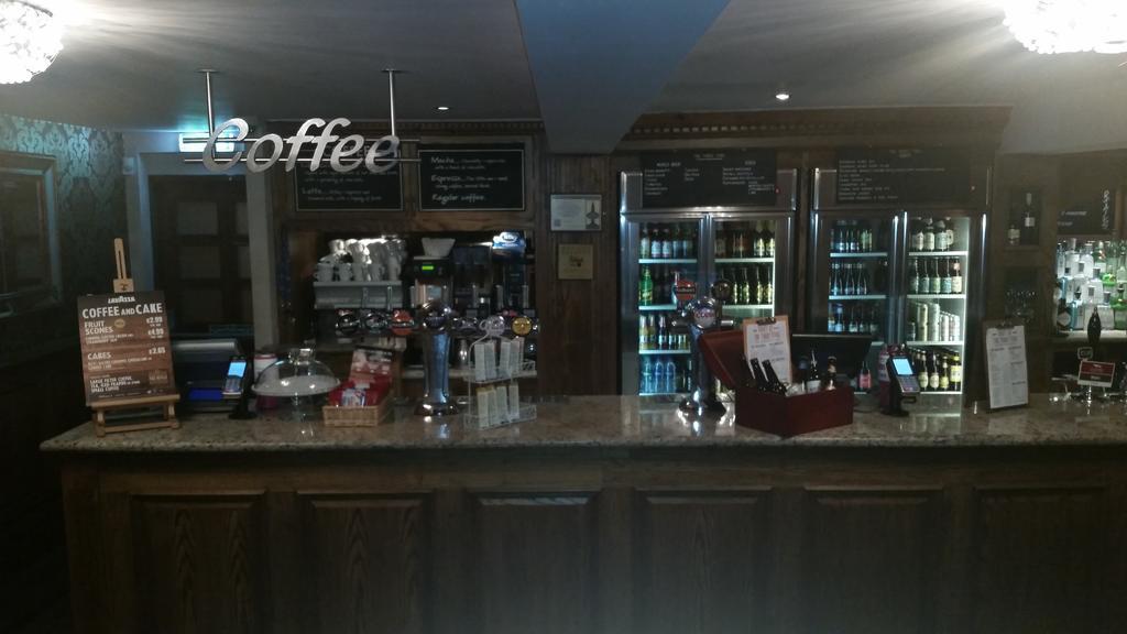 The Three Tuns Hotel Wetherspoon Thirsk Exterior foto